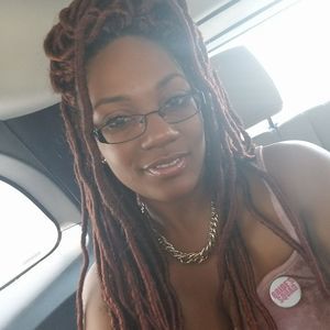 Meet your Posher, Iesha